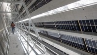 AlpinSolar adalah bagian dari visi yang lebih besar untuk Axpo, yang mengatakan akan memasang 4.200 proyek tenaga surya di pegunungan negara pegunungan dan daerah dataran rendah pada tahun 2030.  
