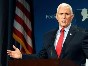 Penyelidikan Trump, Mantan Wapres Pence Diminta Bersaksi