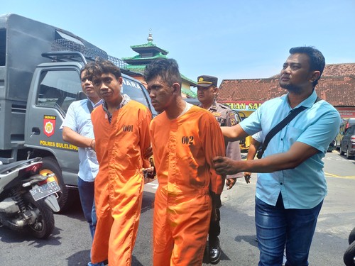 Polres Buleleng saat merilis kasus pencurian sesari di Pura Ponjok Batu, Desa Pacung, Kecamatan Tejakula, Kabupaten Buleleng Bali, Jumat (10/2/2023). (Made Wijaya Kusuma)
