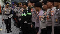 Kabaharkam Polri Komjen Arief Sulistyanto memimpin langsung apel kesiapan pasukan yang akan dikirimkan ke Turki. Dalam arahannya, ia meminta para personel Polri bekerja dengan ikhlas.  