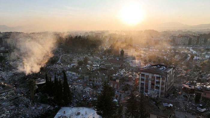 A view shows the aftermath of the deadly earthquake in Hatay, Turkey, February 9, 2023. REUTERS/Emilie Madi