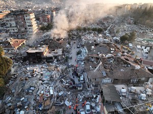 90 Jam Tertimbun Puing Gempa Turki, Bocah 10 Tahun Diselamatkan!