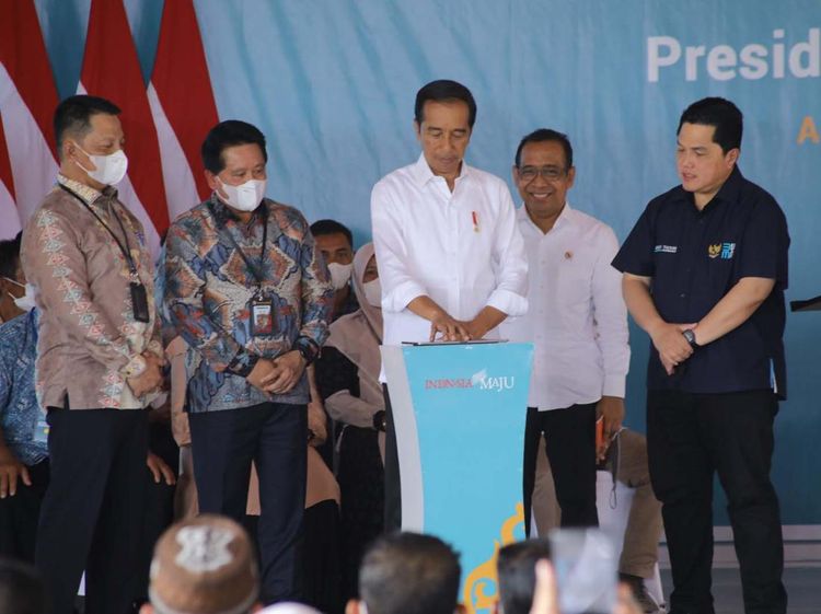 Presiden Jokowi Luncurkan Kartu Tani Digital dan KUR BSI di Aceh