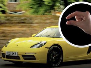 Studi: Pria Penis Kecil Kebanyakan Suka Mobil Sport