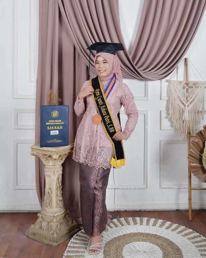 Ririn, Wisudawan Terbaik UHO