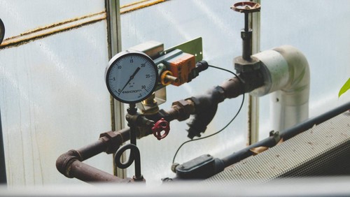 Ilustrasi rumus tekanan.