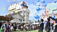 Acara diakhiri dengan pelepasan balon dengan menempelkan kertas harapan yang tertulis cita cita dan harapan mereka. Foto: Doc. SMP Labschool Jakarta