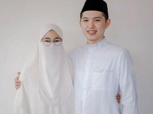 Istri Ustaz Dennis Lim Hamil Usai 5 Tahun Menikah, Dititipkan Anak Kembar