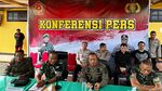 TNI-Polri Evakuasi Warga dari Ancaman KKB di Paro
