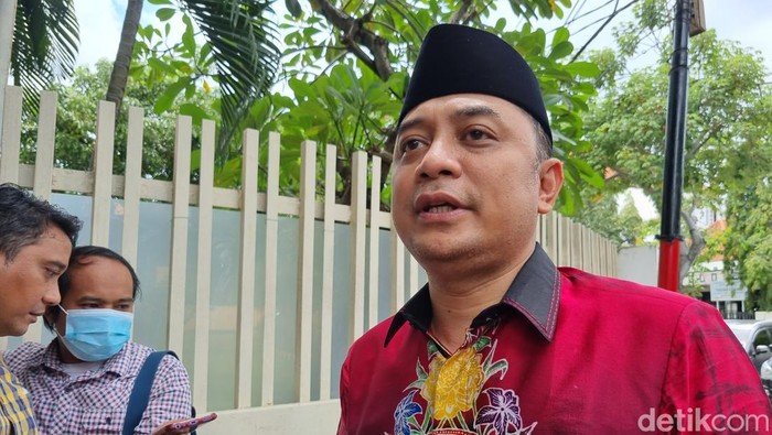 Wali Kota Surabaya Eri Cahyadi
