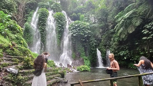 Air Terjun Banyu Wana Amertha di Desa Wanagiri, Kecamatan Sukasada, Kabupaten Buleleng, Bali.