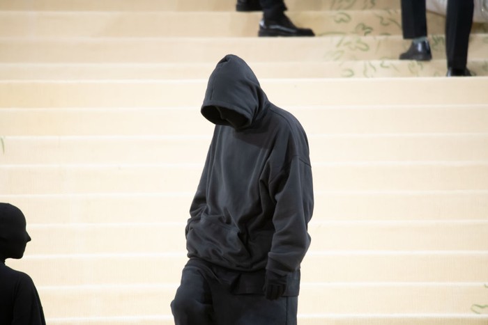 Demna Gvasalia NEW YORK, NEW YORK - SEPTEMBER 13: Demna Gvasalia attends the 2021 Met Gala celebrating In America: A Lexicon of Fashion at The Metropolitan Museum of Art on September 13, 2021 in New York City. (Photo by Noam Galai/GC Images)