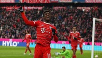 Kingsley Coman sudah beberapa kali dikaitkan dengan MU. Coman jadi alternatif kalau Kvaratskhelia sulit diboyong Foto: REUTERS/LEONHARD SIMON