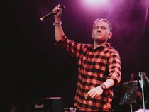 Vokalis Element Lucky Widja Meninggal Dunia di Usia 49 Tahun