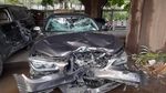 Potret Ringseknya BMW yang Lawan Arah Tabrak Pemotor Hingga Tewas