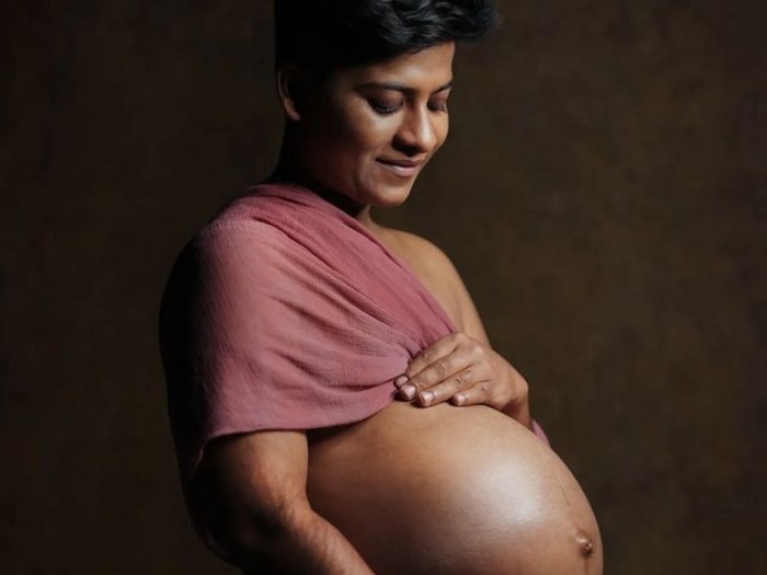 Pasangan transgender viral di India