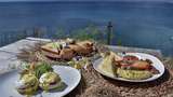 Pemandangannya Cantik! 5 Restoran di Bali Ini Berlokasi di Tepi Tebing