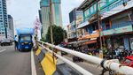Aksi Nekat Bajaj Obesitas di Jalanan Ibu Kota