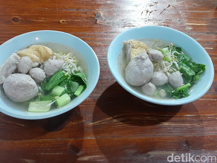 Rekomendasi bakso enak di Pangandaran.
