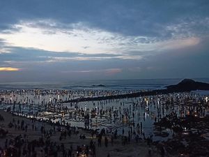 Berburu Nyale, Cacing Jelmaan Putri Mandalika di Laut