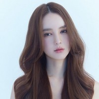 Paras cantiknya bak wanita asli membuat Yoshi memiliki banyak penggemar. Di Instagramnya, Yoshi memiliki 1,7 juta followers. Foto: dok. Instagram/@yoshirinrada