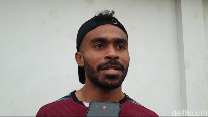Bek PSM Makassar Yance Sayuri menilai laga lawan Persib Badung sebagai partai final.