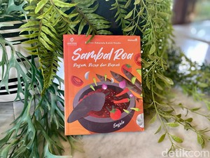 Asal-usul hingga Resep Sambal Roa Autentik Terangkum di Buku Ini