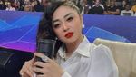 Dewi Perssik Dilamar Pilot, Ini Momennya Saat Makan Bekal dan Dessert