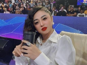 Jawaban Menohok Dewi Perssik Disebut Cemburu dengan Angga Wijaya