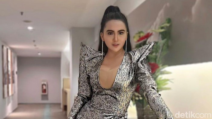 Dianna Dee Starlight