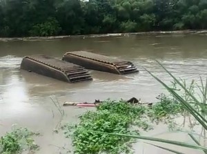 Ekskavator Ditemukan Hanyut di Bengawan Solo di Blora, Punya Siapa?