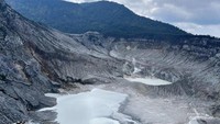 Gunung Tangkuban Parahu