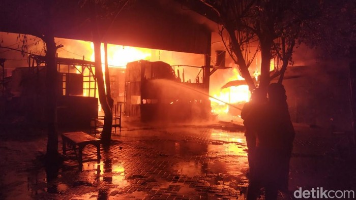 Kebakaran Pasar Karangketug Pasuruan