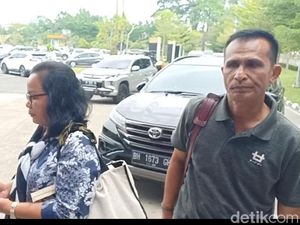 Kala Ortu Yosua Jauh-jauh ke Jakarta Menanti Keadilan Bagi Anaknya
