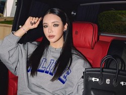 7 Foto Sosialita Cerai Baru 2 Bulan Nikah, Mantan Minta Balikin Sepatu Crocs