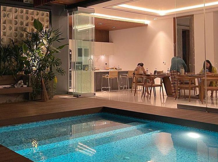 Adu Mewah, 7 Rumah Artis Ini Pakai Lift