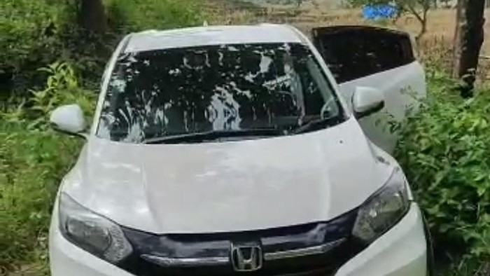 Mobil yang nyasar di Hutan Tambakromo, Pati.