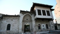Menurut situs dinas kebudayaan pemerintah Turki, Masjid Habib-i Neccar didirikan pada tahun 638 M. Masjid Habib-i Neccar adalah masjid pertama yang dibangun di perbatasan Turki modern.
