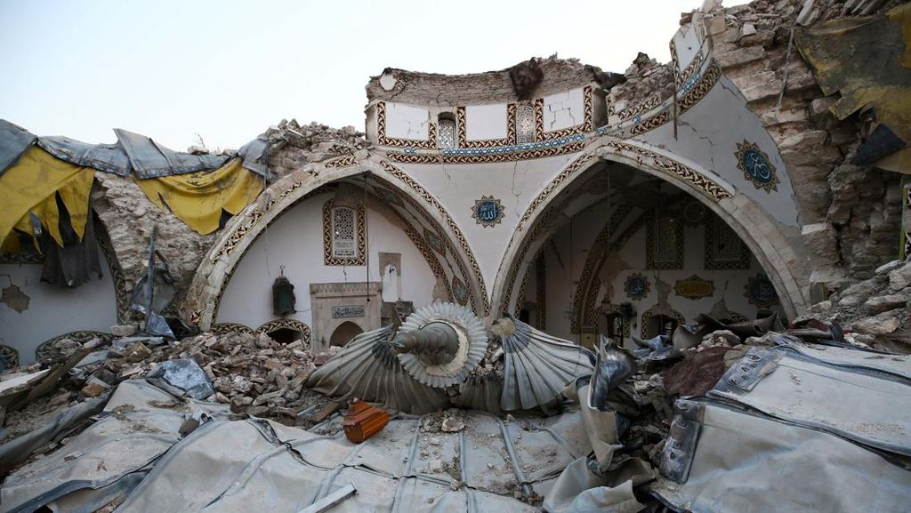 Potret Masjid Tertua di Anatolia Hancur Diguncang Gempa