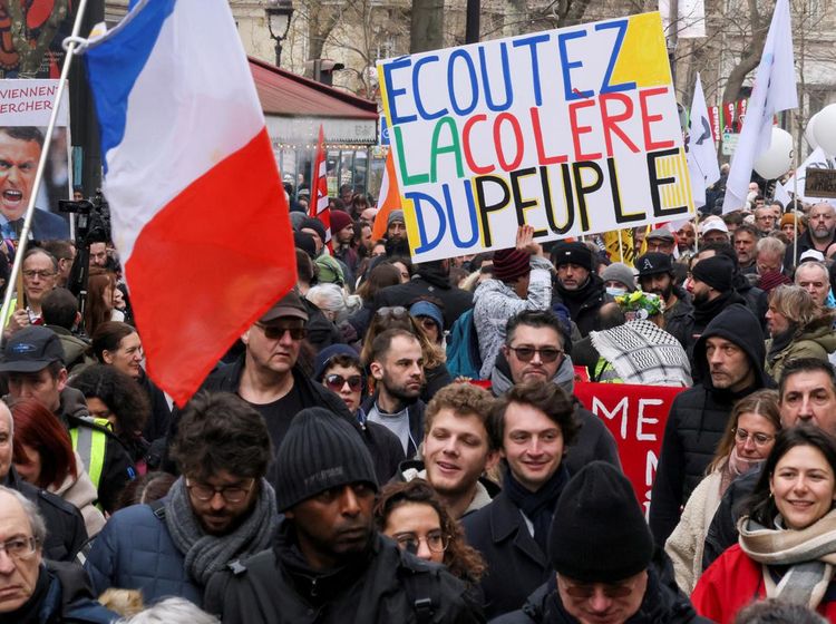 Protes Reformasi Pensiun, Warga Prancis Turun ke Jalan