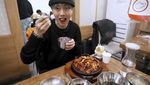 Seru! Ria SW Cicip Lobster Keju hingga Ayam Pedas di Korea