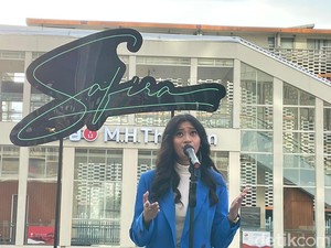 Nekat! Safira Langsung Rilis Mini Album di Awal Karier