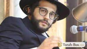 Yanuka Rav Sholmo Yehuda sempat bikin geger karena dipercaya sebagai juru selamat Yahudi. Namun, netizen menyebut cirinya mirip dengan Dajjal.