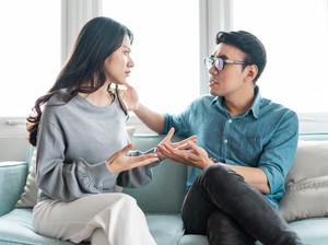 Ramalan Zodiak Cinta 15 Mei: Leo Hargai Si Dia, Aries Cobalah Bicara Jujur