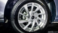 Ukuran velg 14 inch Agya untuk varian LCGC. Foto: Ridwan Arifin
