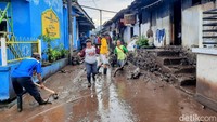 Saat ini warga terdampak sudah mengungsi di masjid Sempol dan Kalisat. Sebagian ada yang mengungsi di rumah saudara maupun kerabat lainnya yang tidak terdampak (Foto: Chuk S Widarsha)