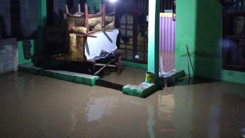 Banjir merendam rumah warga di Desa Wawonduru, Kecamatan Woja, Kabupaten Dompu, NTB, Senin (13/2/2023).