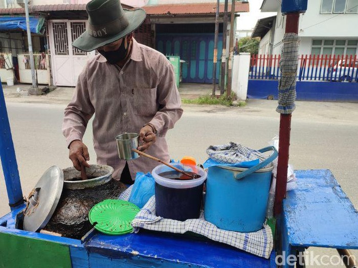 Cendol Panas Pak Sofyan di Pematang Siantar Cendol Panas Pak Sofyan di Pematang Siantar (Fria Sumitro/detikSumut)