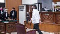 Dalam putusannya, hakim menyatakan dalih adanya pelecehan seksual terhadap istri Sambo, Putri Candrawathi, tidak memiliki bukti yang valid. Hakim juga menyatakan sangat kecil kemungkinan Brigadir Yosua melakukan pelecehan terhadap Putri yang dinilai punya posisi dominan terhadap Yosua selaku ajudan suaminya.