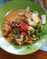 Of course. Here is a 1,200-word article about Asinan Betawi.